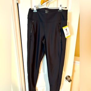 Member’s Mark size Medium athletic “City pant”, brand new